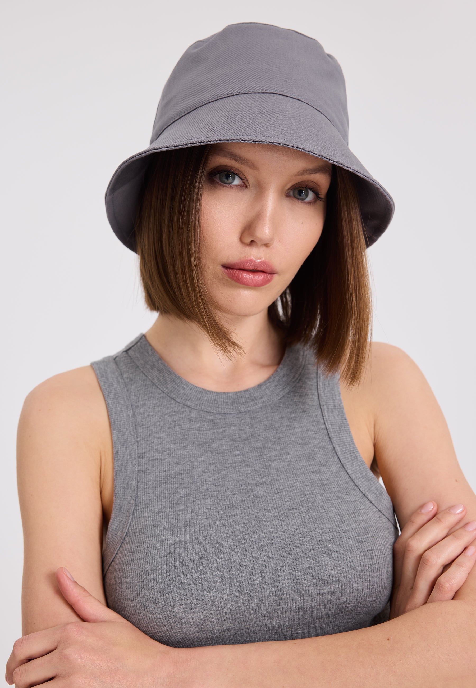 WMBOBBY BUCKET HAT in Grau