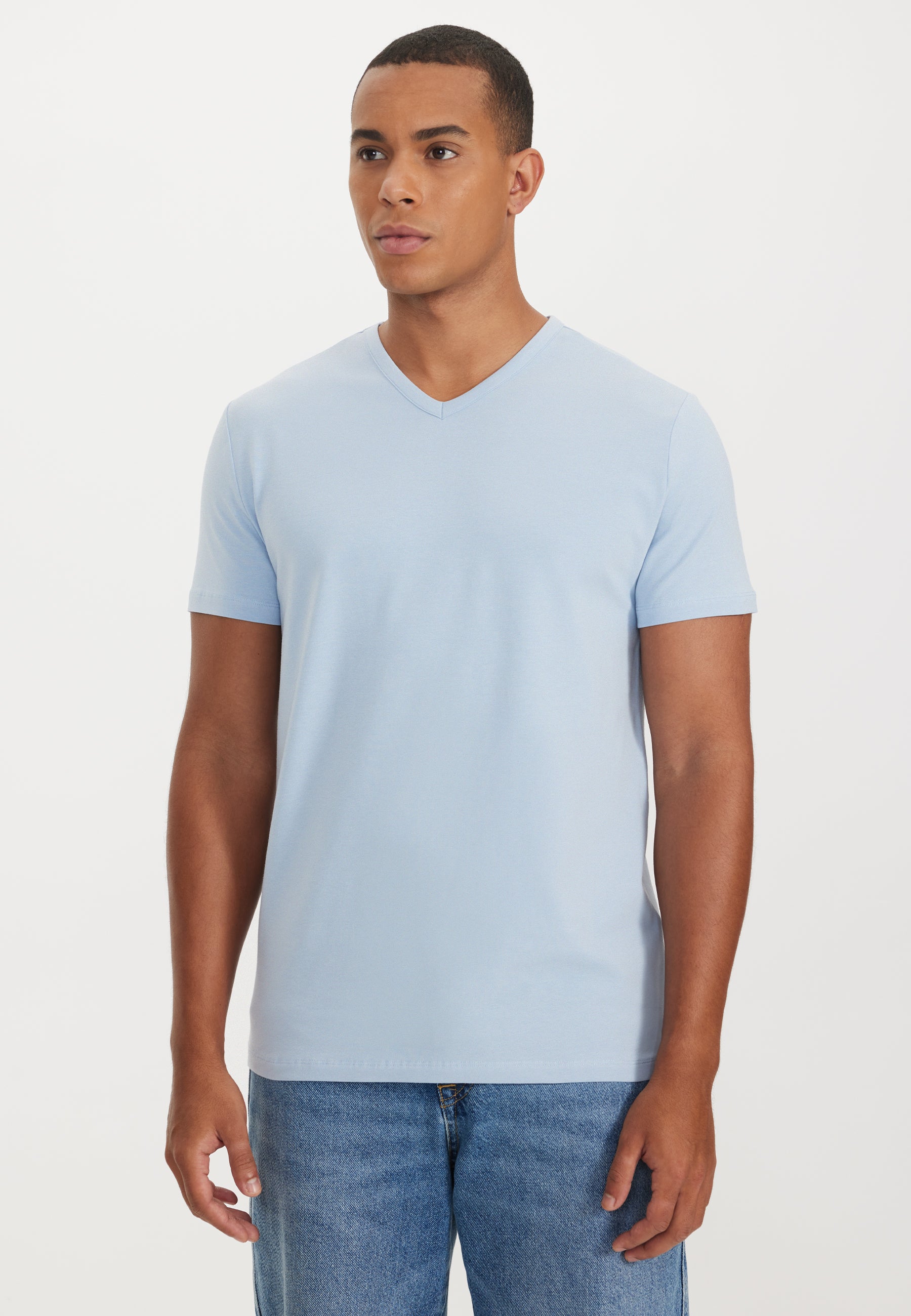 THEO V-NECK TEE in Baby Blue