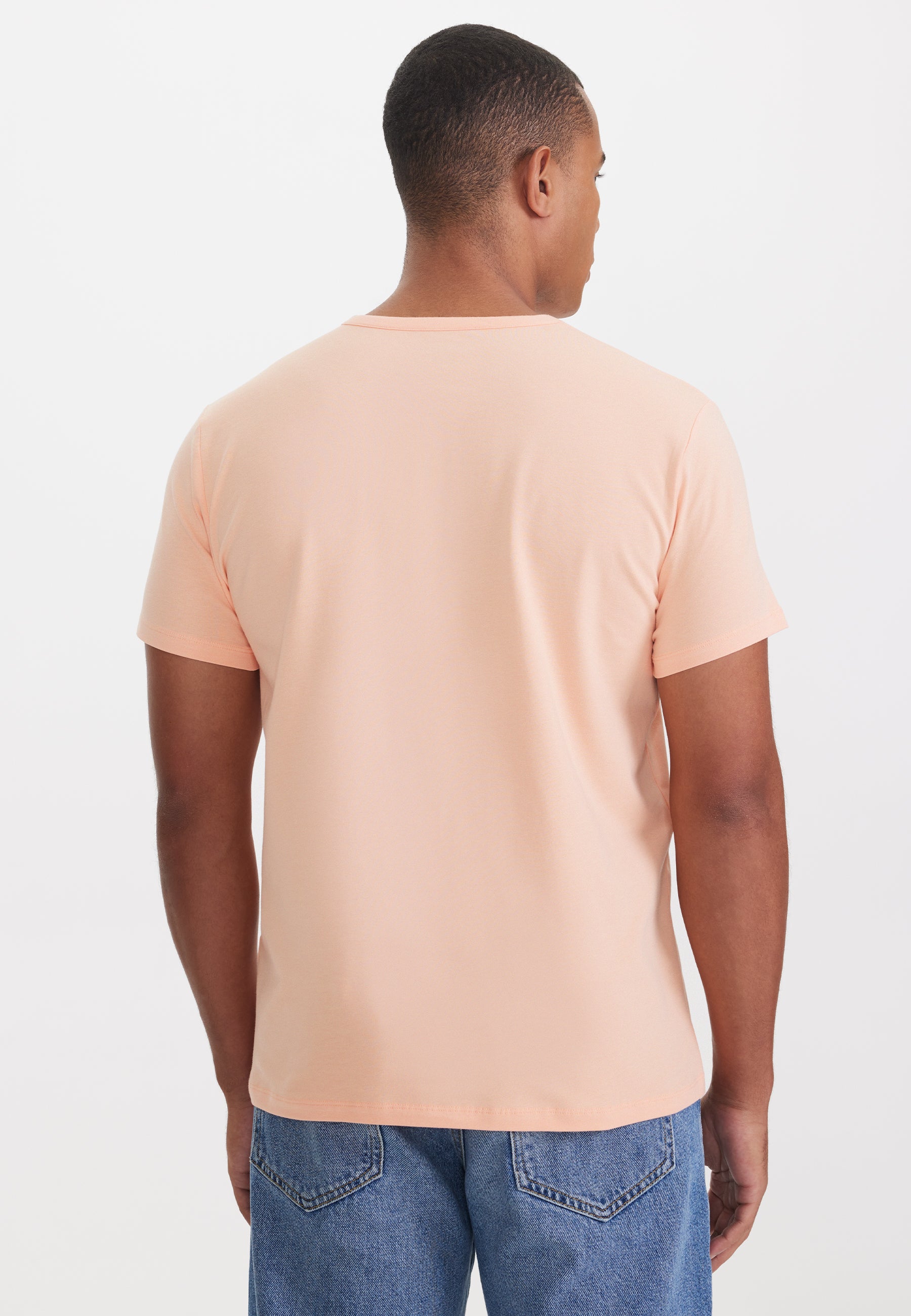 THEO V-NECK TEE in Coral