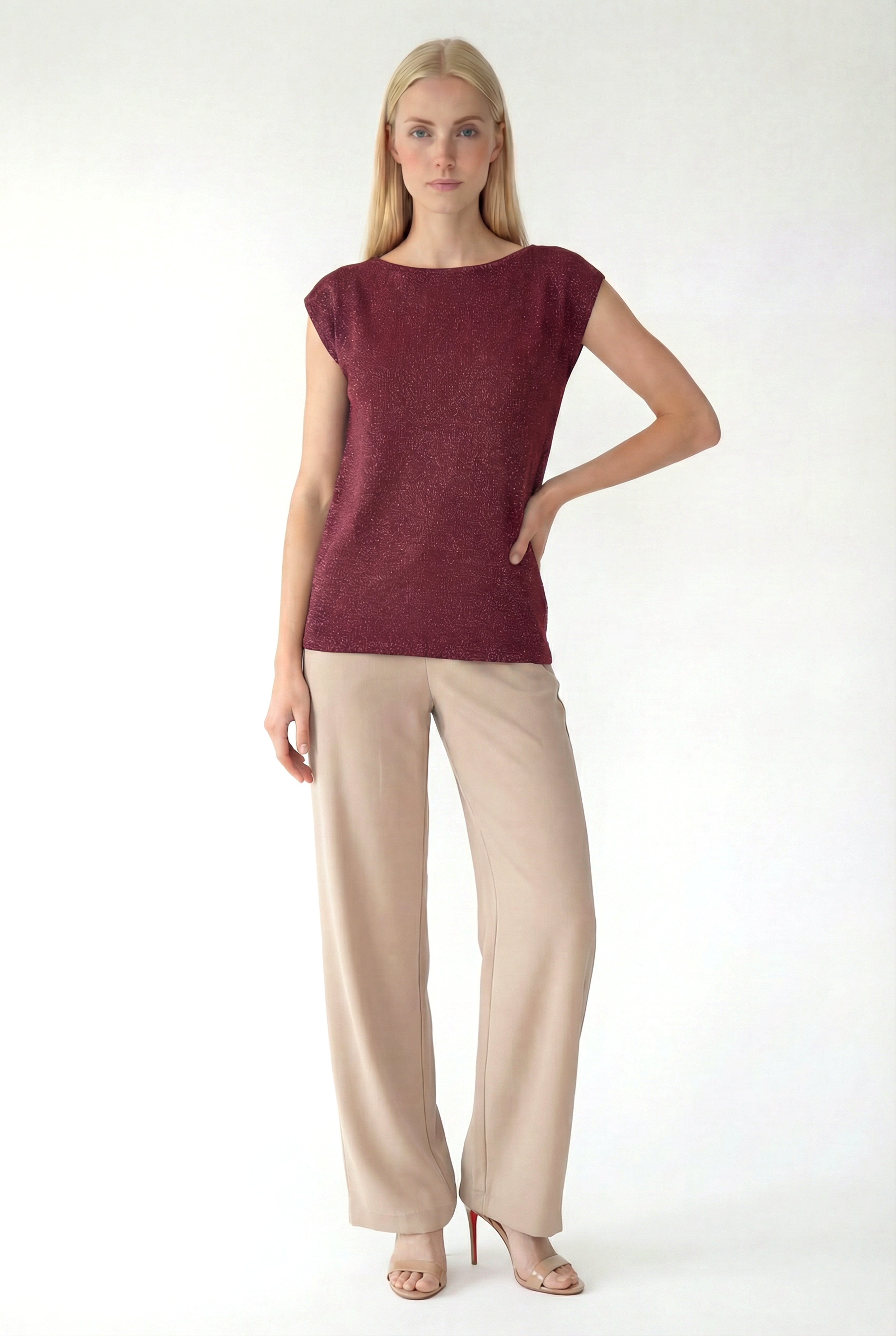 SKY GLITTER S/S TOP in Cabarnet