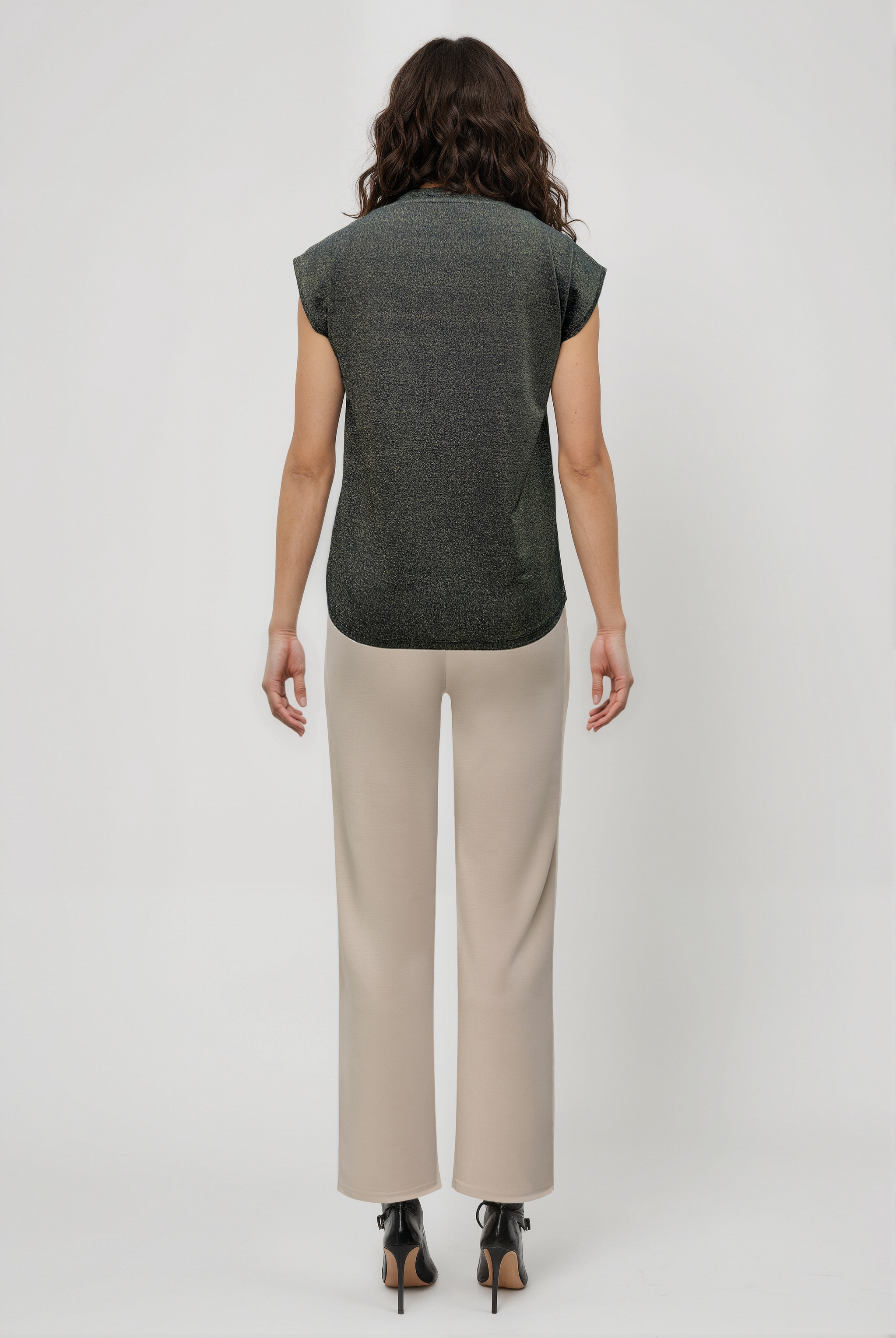 SKY GLITTER S/S TOP in Black, Gold