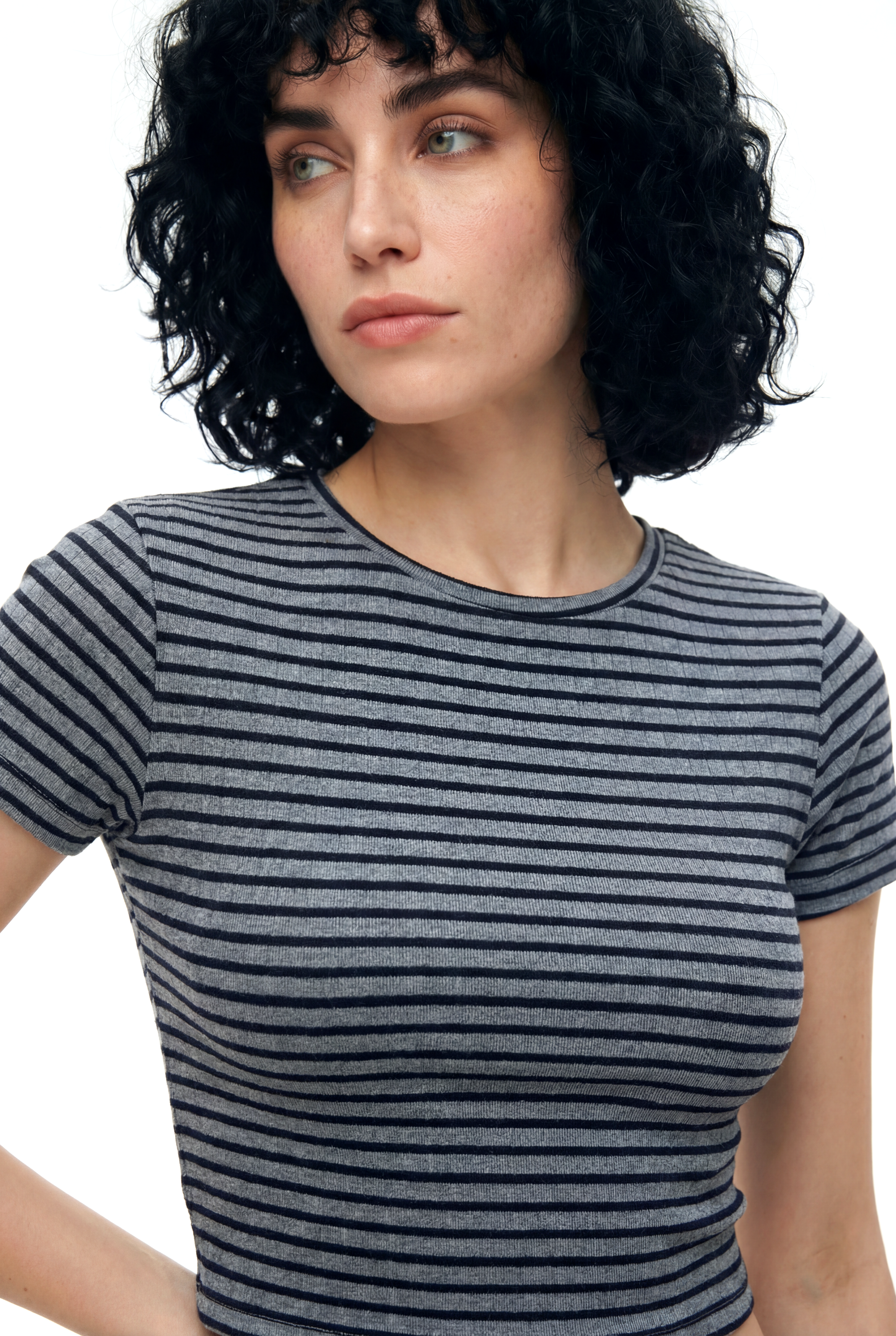 SANDY S/S TOP in Black, Grey Striped