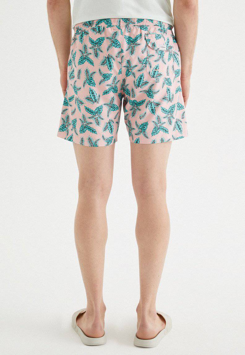 BADESHORTS MIT BLÄTTERN