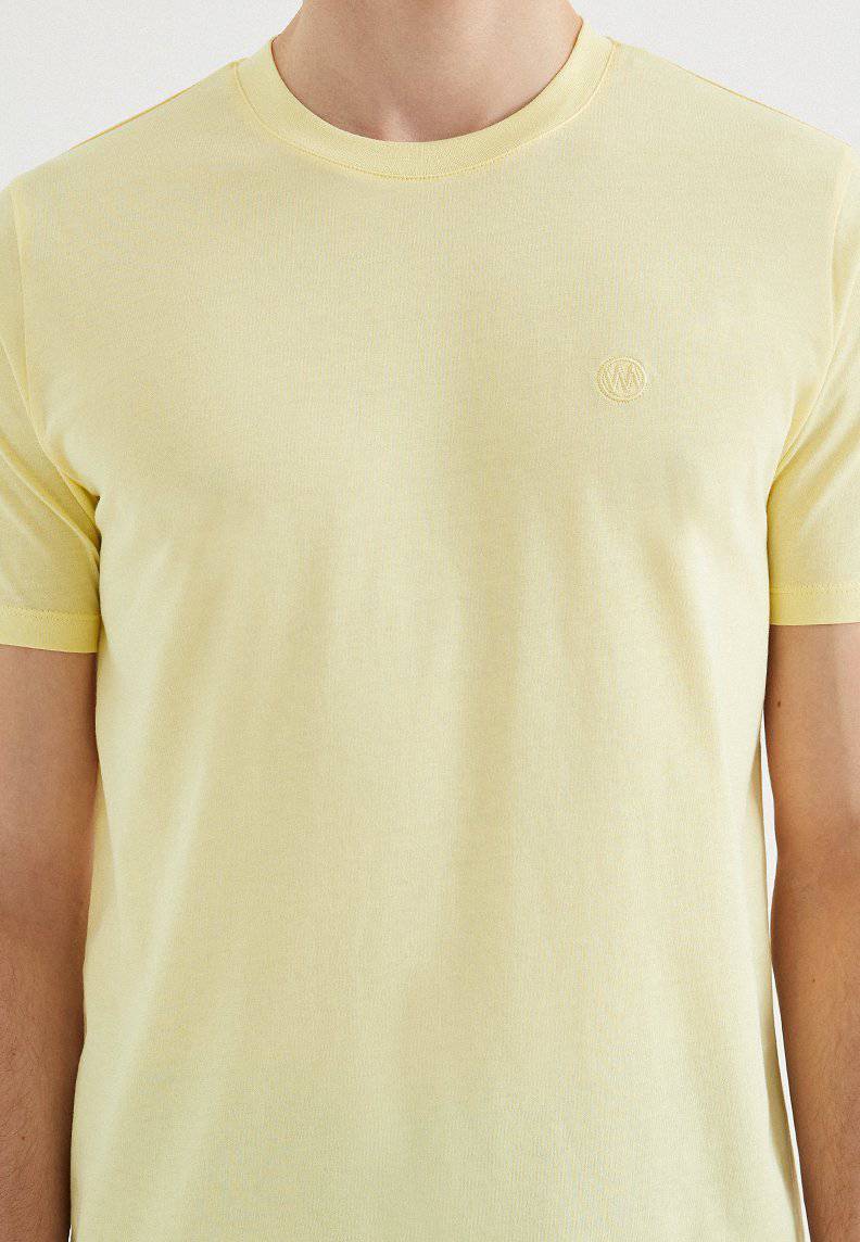 VITAL O-NECK TEE in French Vanilla