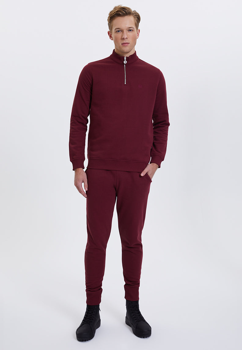 CORE HALF ZIP SWEAT in Cabernet