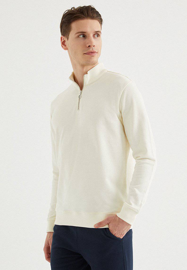 CORE HALF ZIP SWEAT in Vanilla Ice