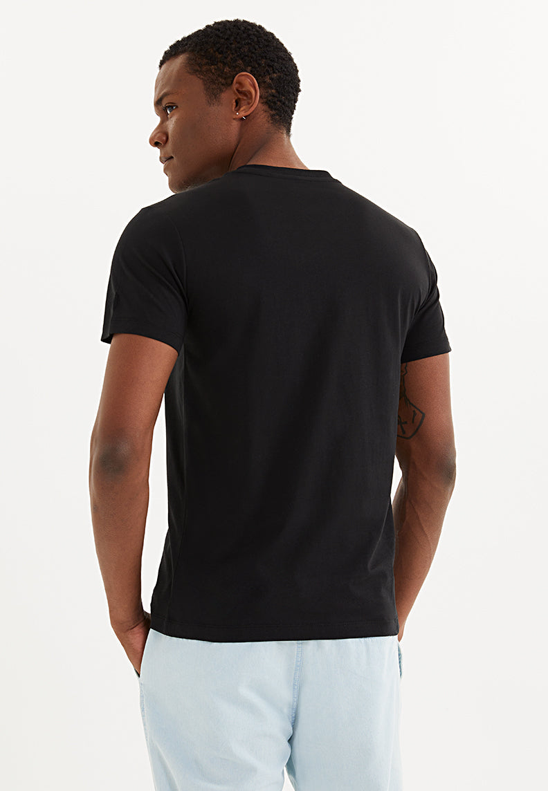 BEACH HOUSE COLLAGE TEE in zwart