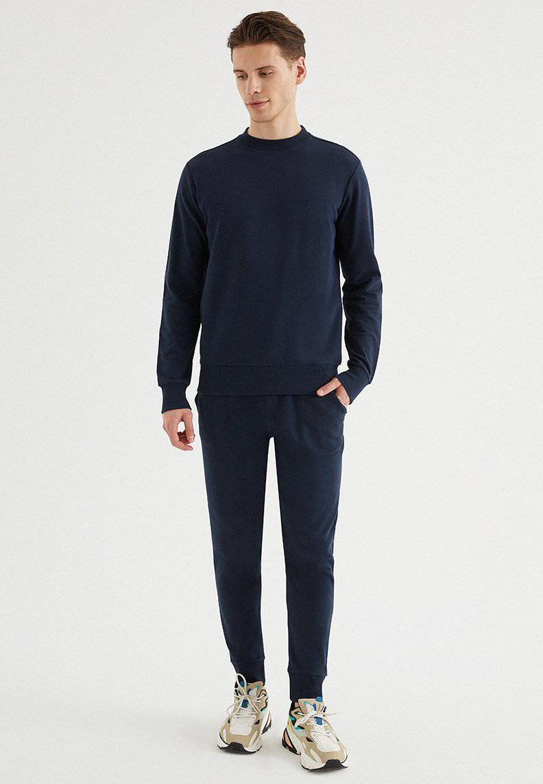 CORE O-NECK SWEAT in Total Eclipse