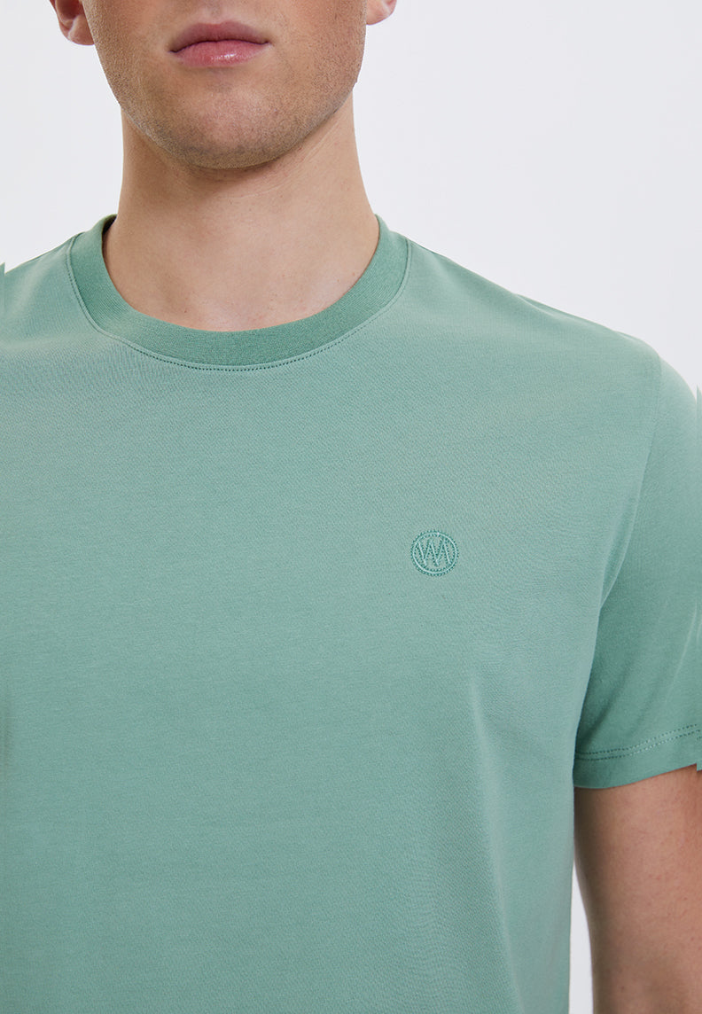 VITAL O NECK TEE in Hedge Green