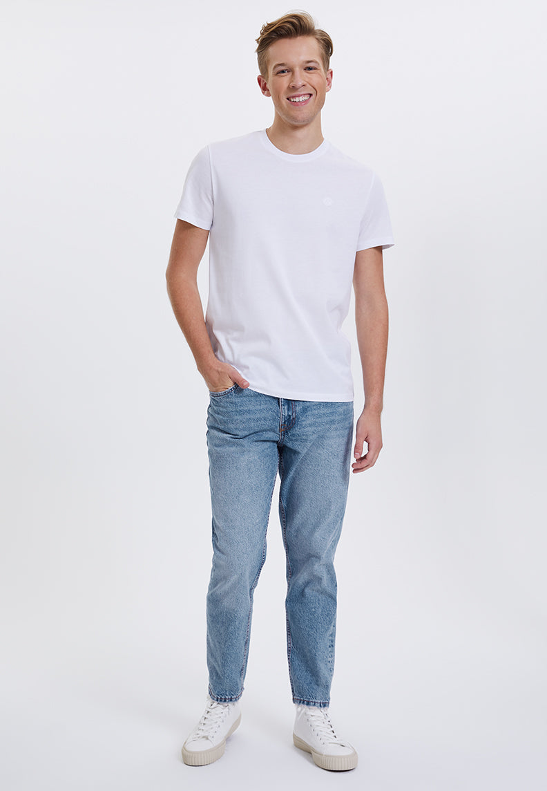 VITAL O NECK TEE in White