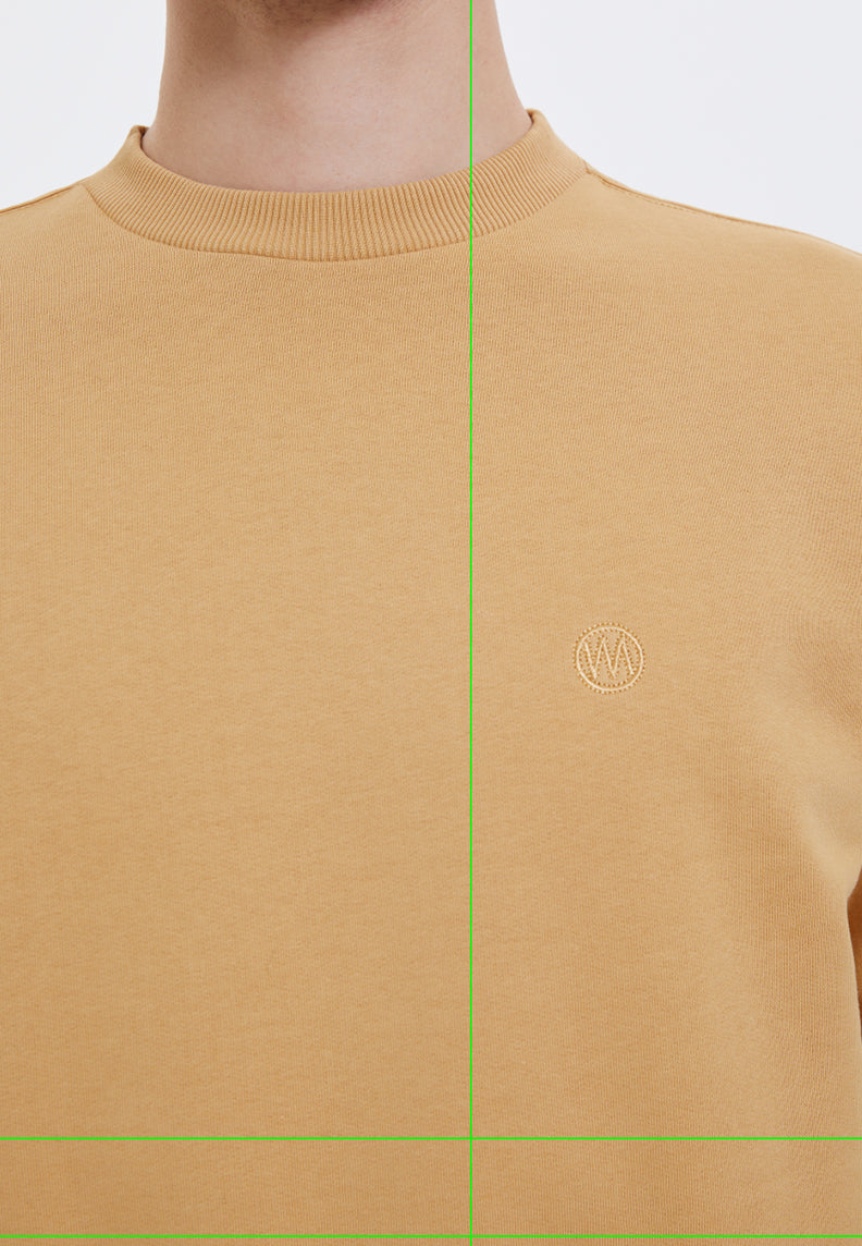 CORE O NECK SWEAT in Iced Coffee