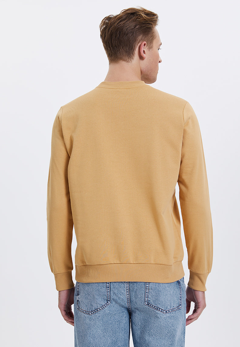 CORE O NECK SWEAT in Iced Coffee