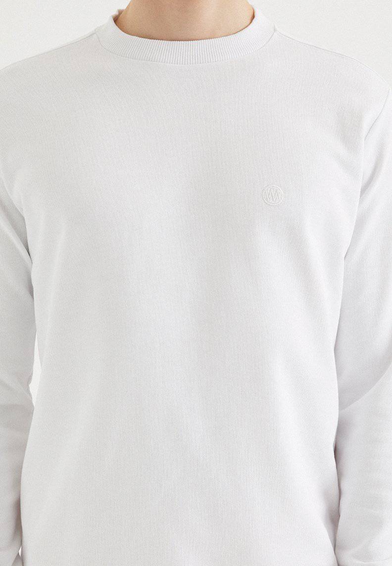 CORE O-NECK SWEAT in White