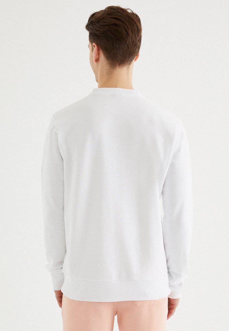 CORE O-NECK SWEAT in White
