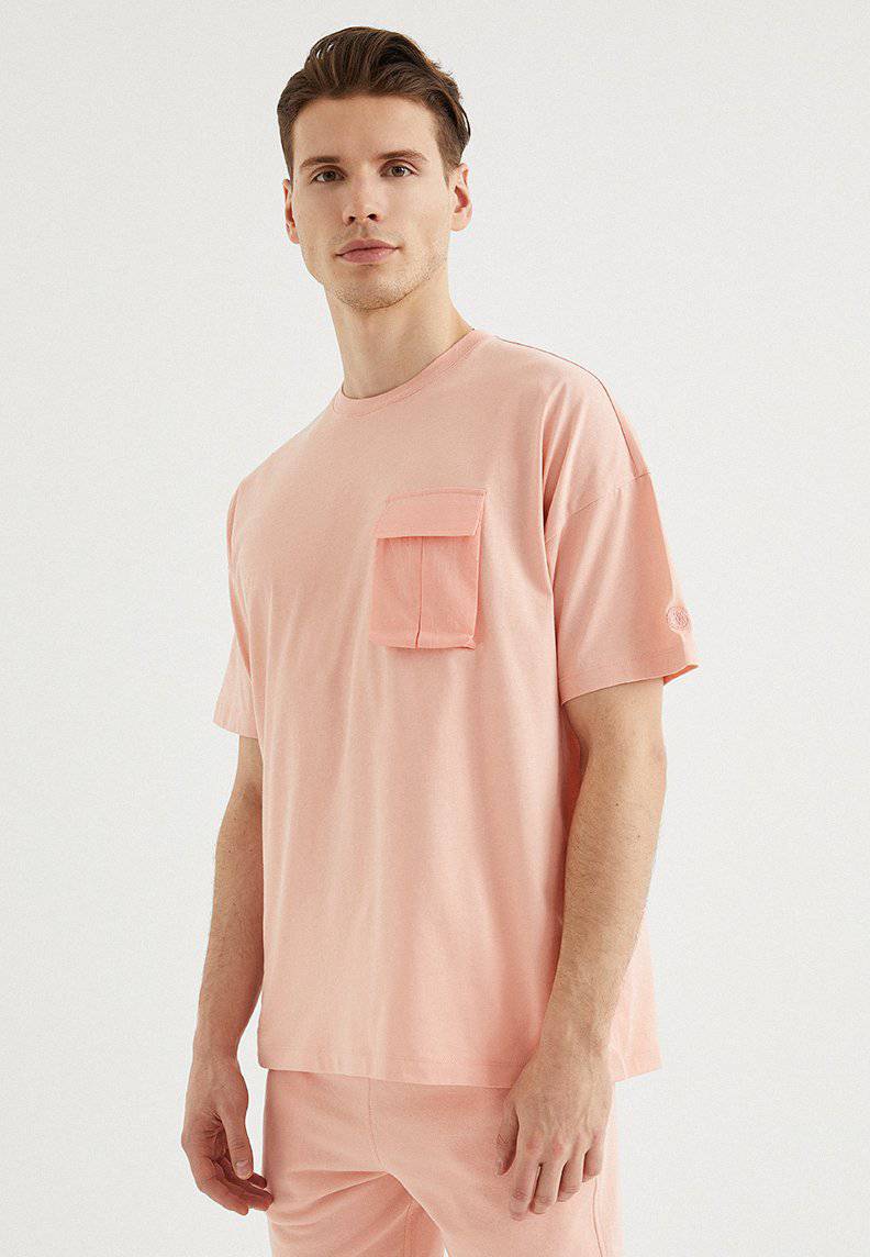 VITAL UTILITY TEE in Coral Cloud