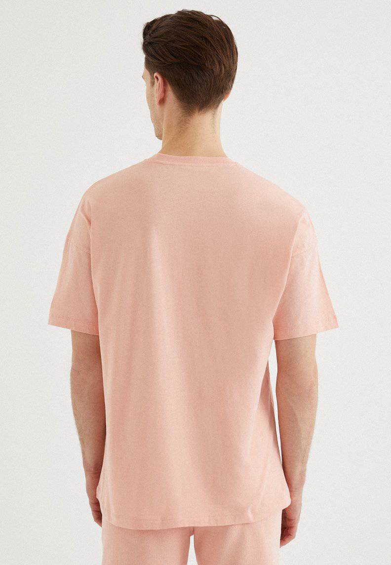 VITAL UTILITY TEE in Coral Cloud