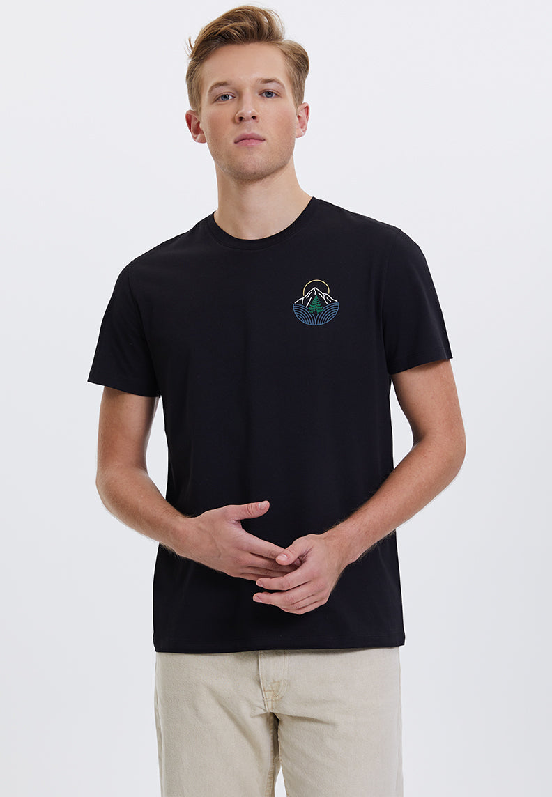 WMLINE MOUNTAIN TEE in Black