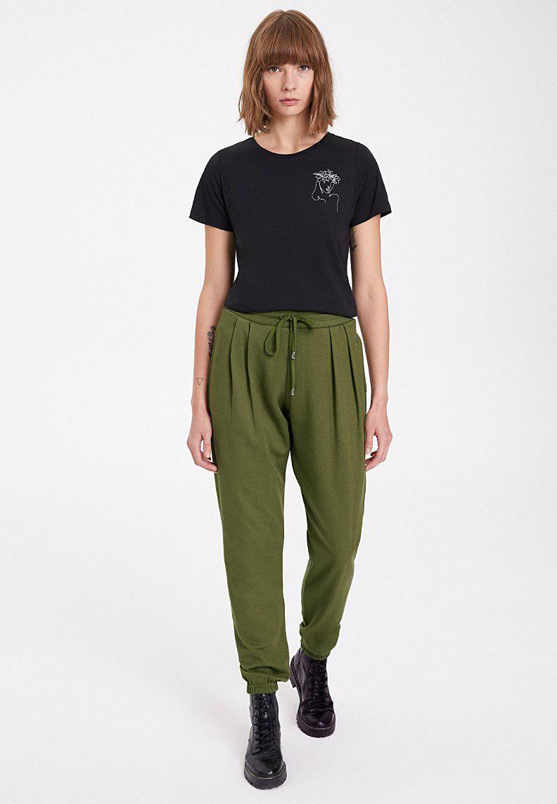 ESSENTIALS CUFFED JOGGER in Capulet Olive
