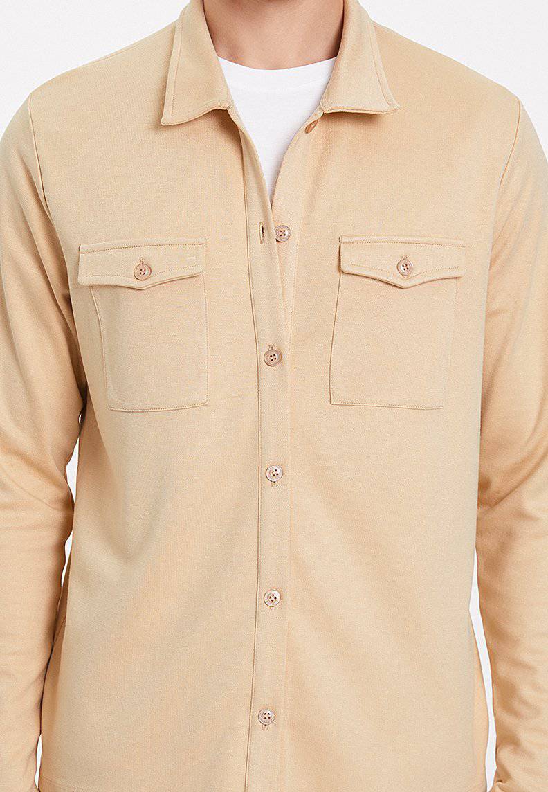 ESSENTIALS OVERSHIRT in Semolina