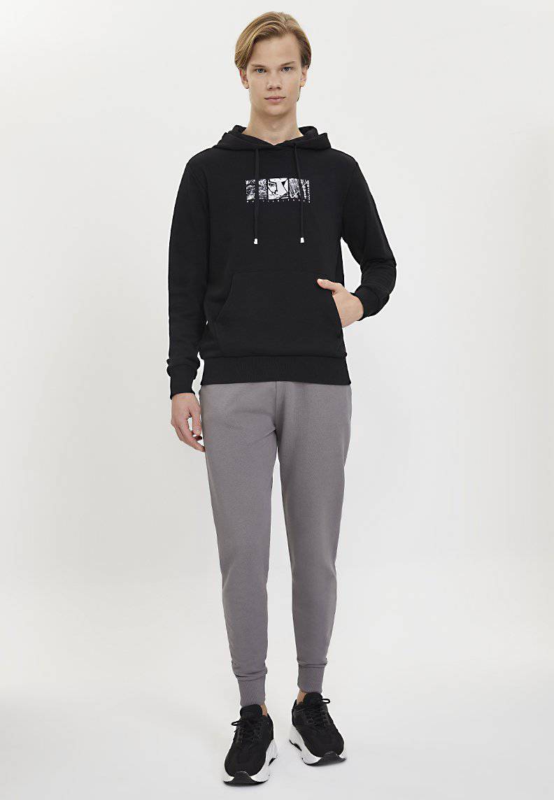 MULTIKULTURELLES KAPUZENPULLI