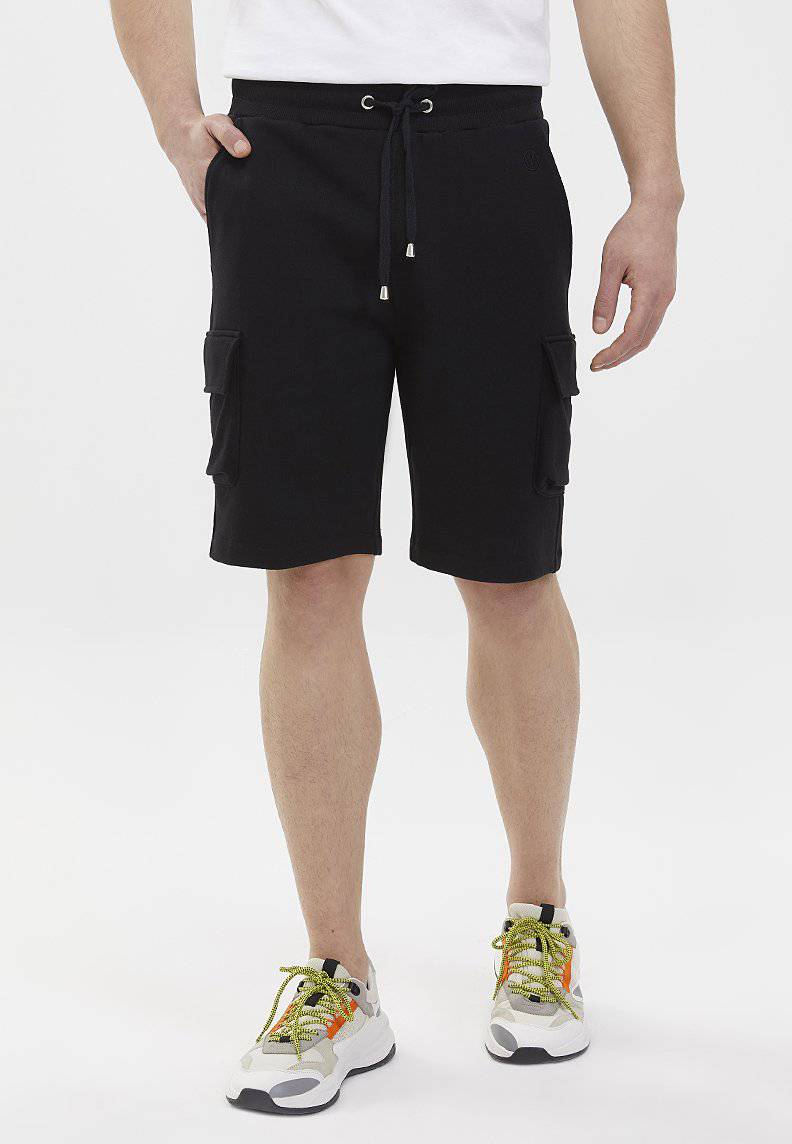ESSENTIALS SHORT w/Pocket in Black