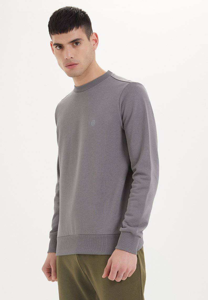 ESSENTIALS SWEAT in Charcoal Grey