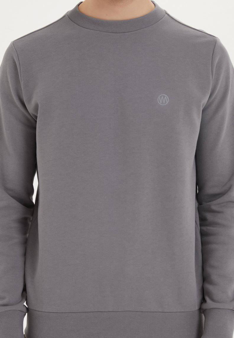 ESSENTIALS SWEAT in Charcoal Grey