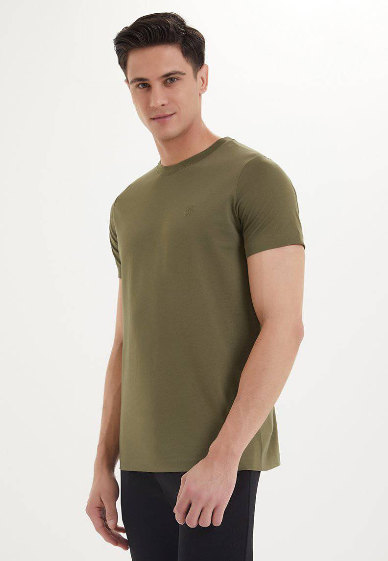 ESSENTIALS O-NECK T-SHIRT in Dark Olive