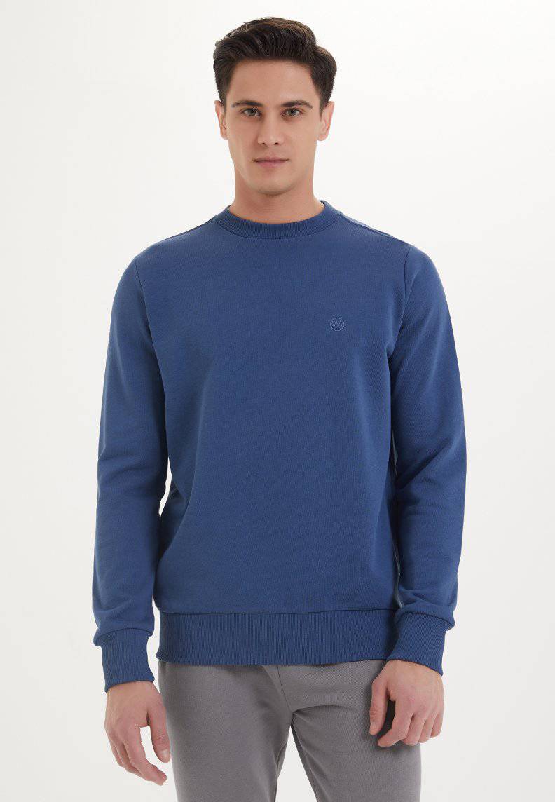 ESSENTIALS SWEAT in Dark Denim