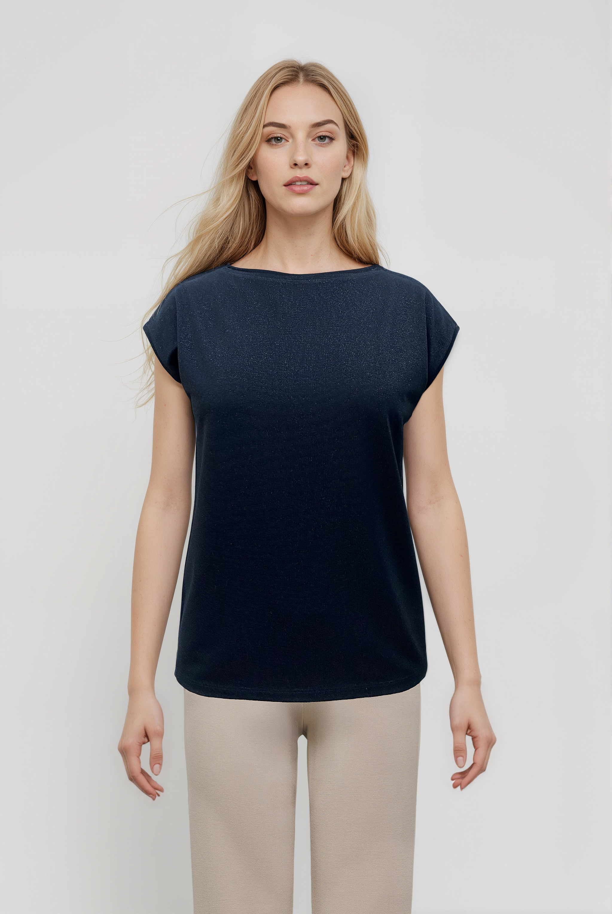 SKY GLITTER S/S TOP in Black