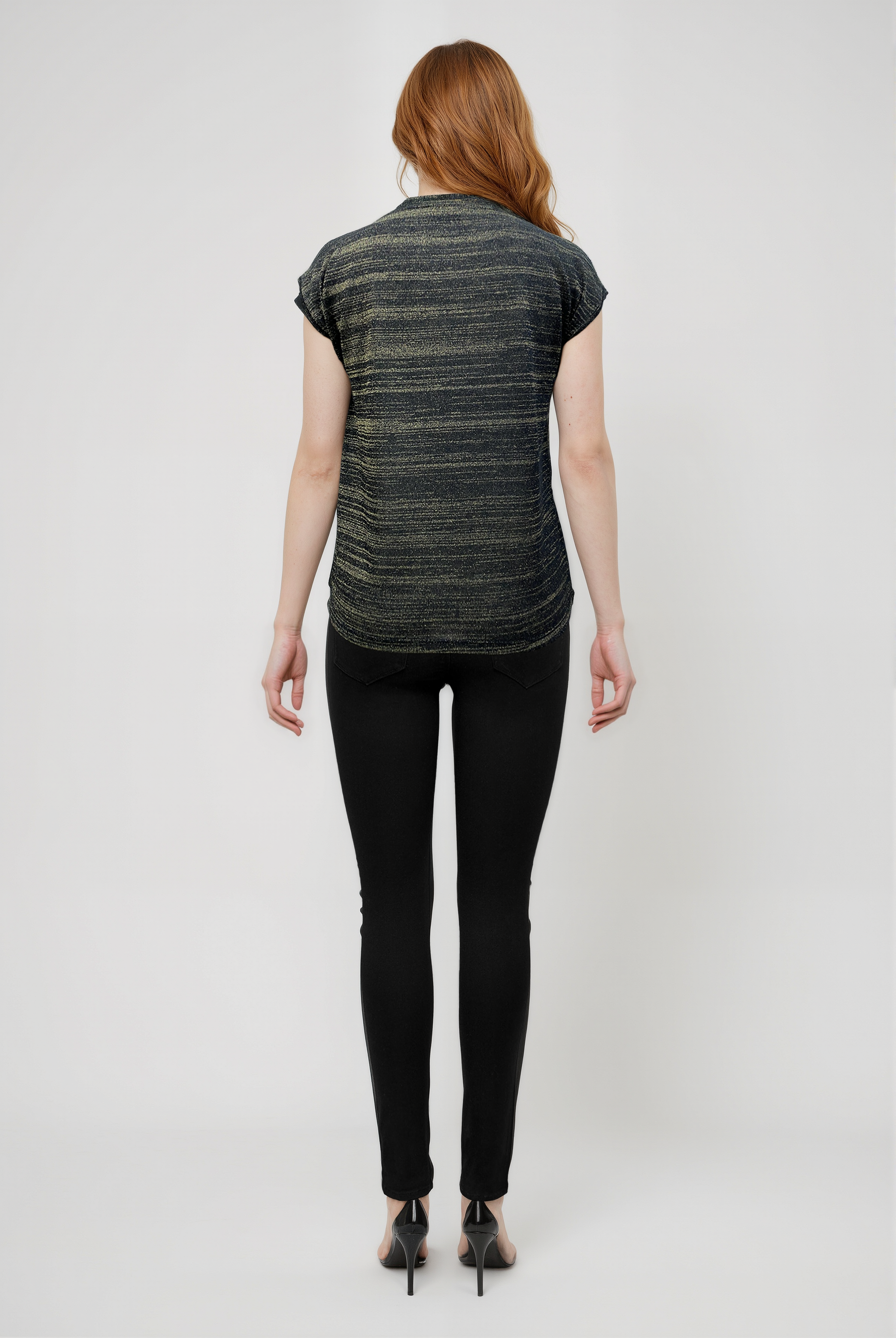 SKY GLITTER S/S TOP in Black, Gold Striped