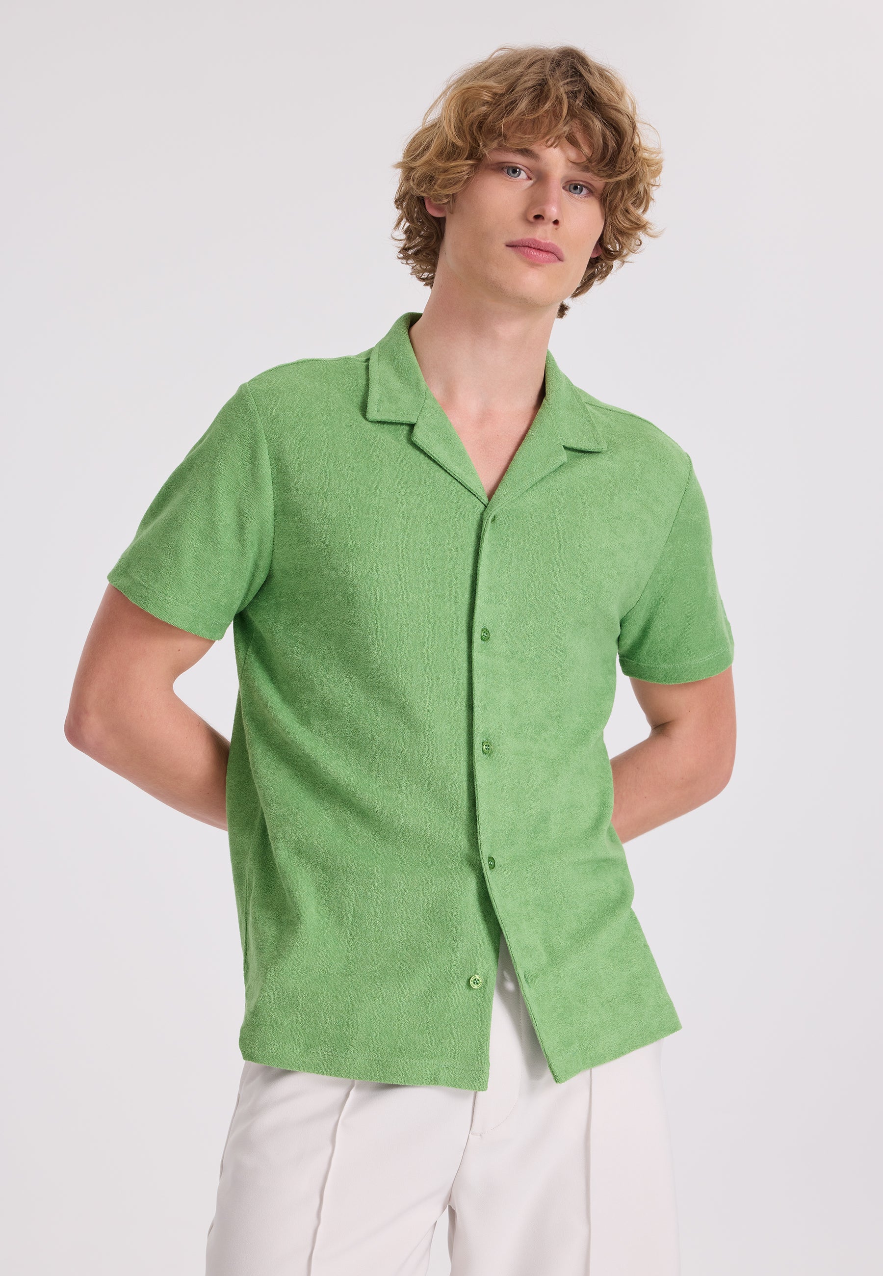 BREEZE TERRY TOWELLING S/S SHIRT in Piquant Green