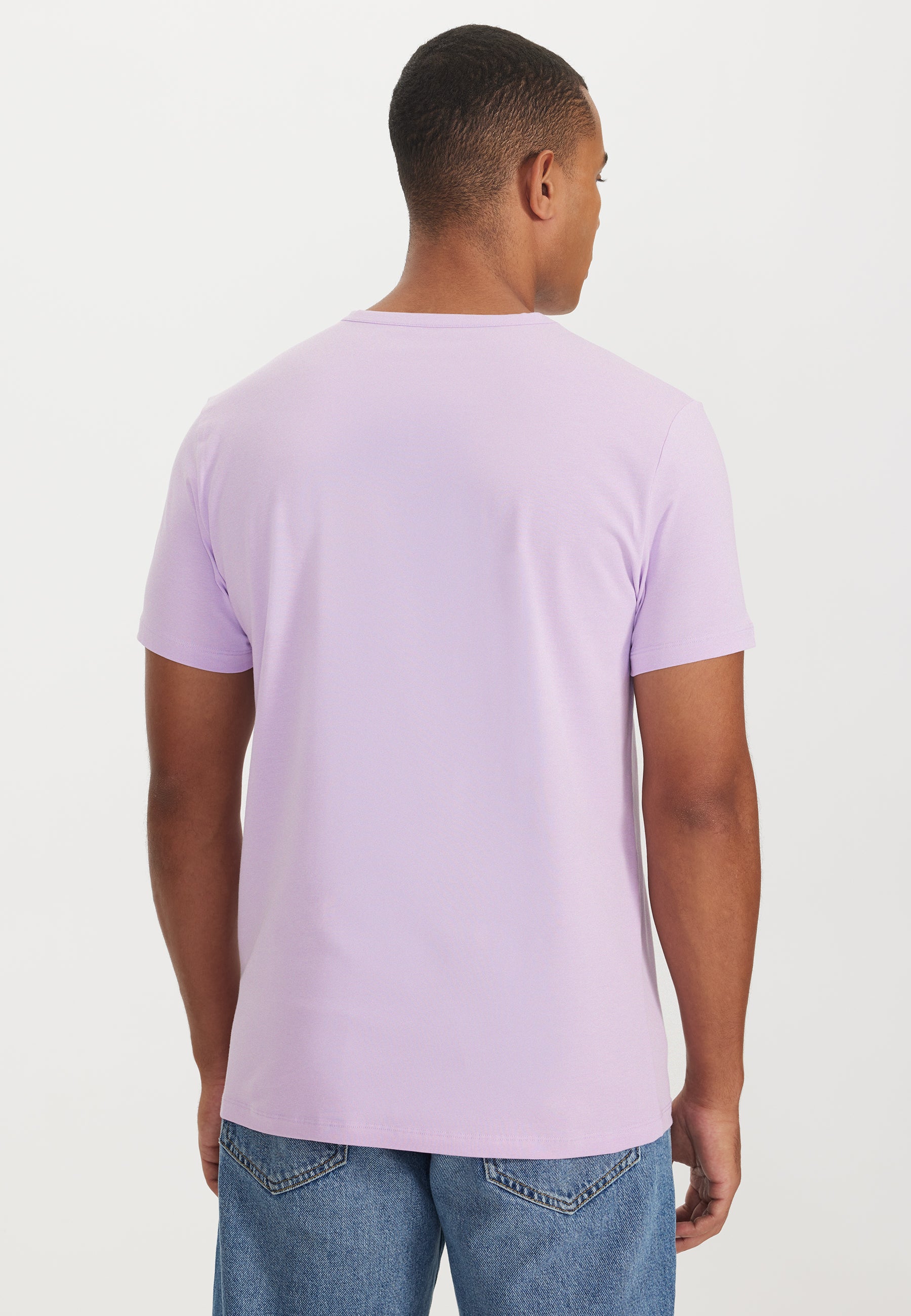 THEO V-NECK TEE in Lilac