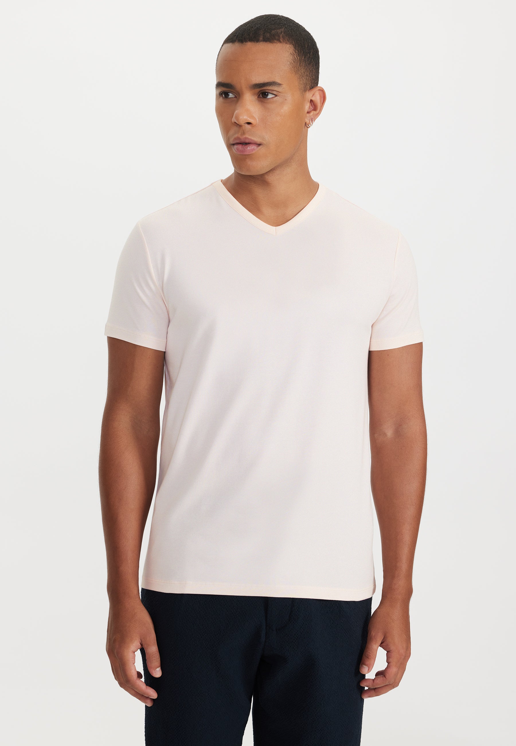 THEO V-NECK TEE in Salmon