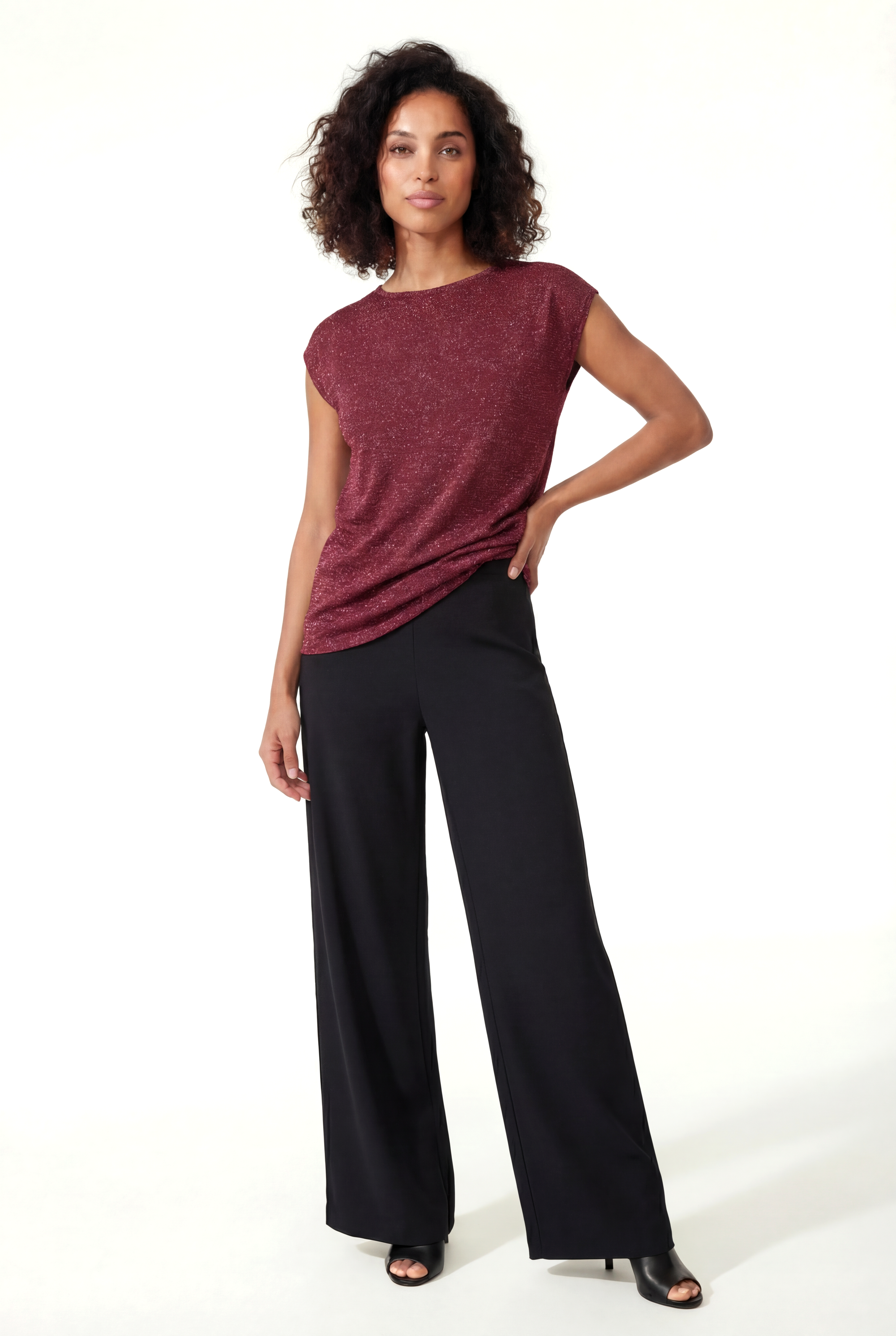 SKY GLITTER S/S TOP in Rumba Red