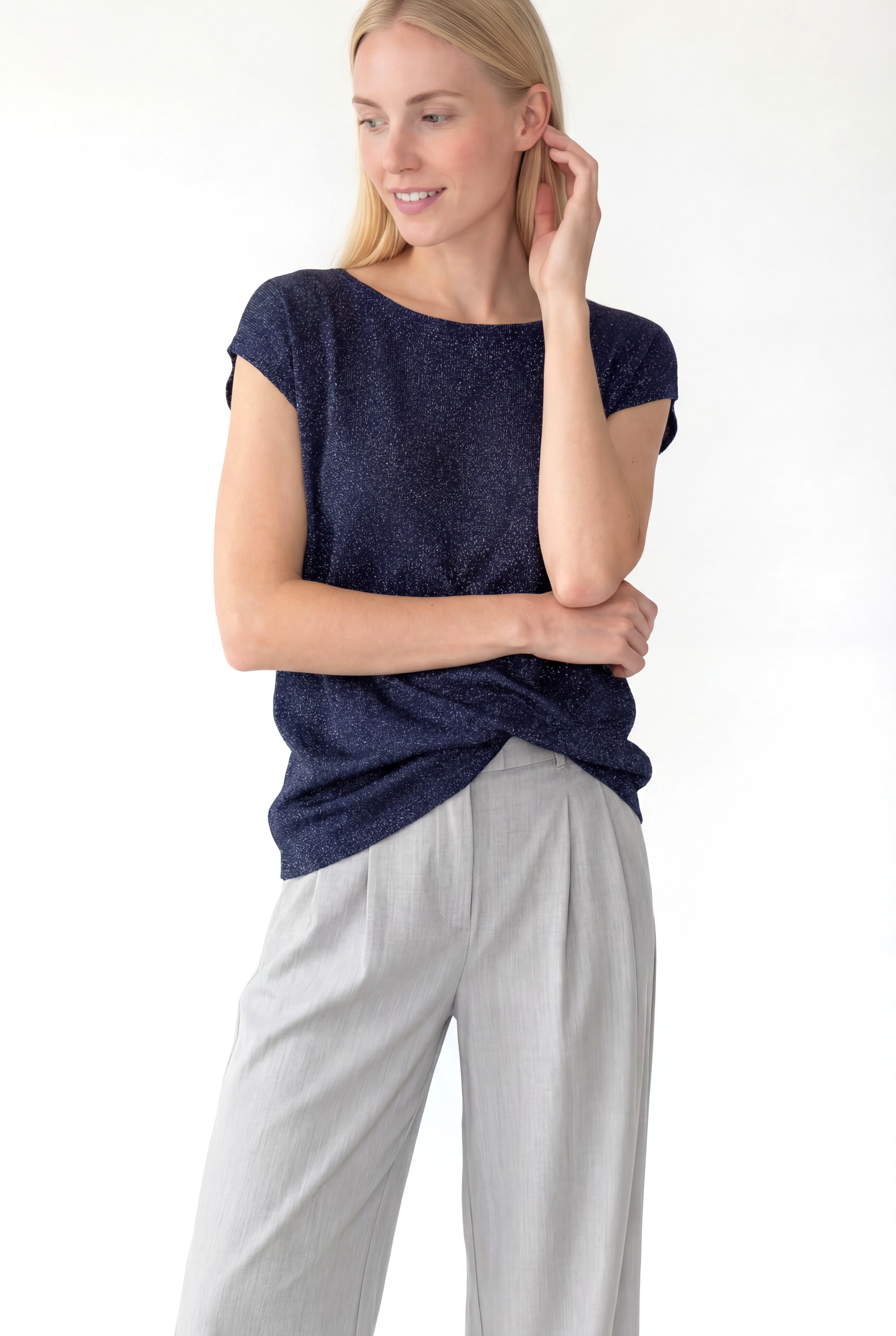 SKY GLITTER S/S TOP in Black, Anthracite
