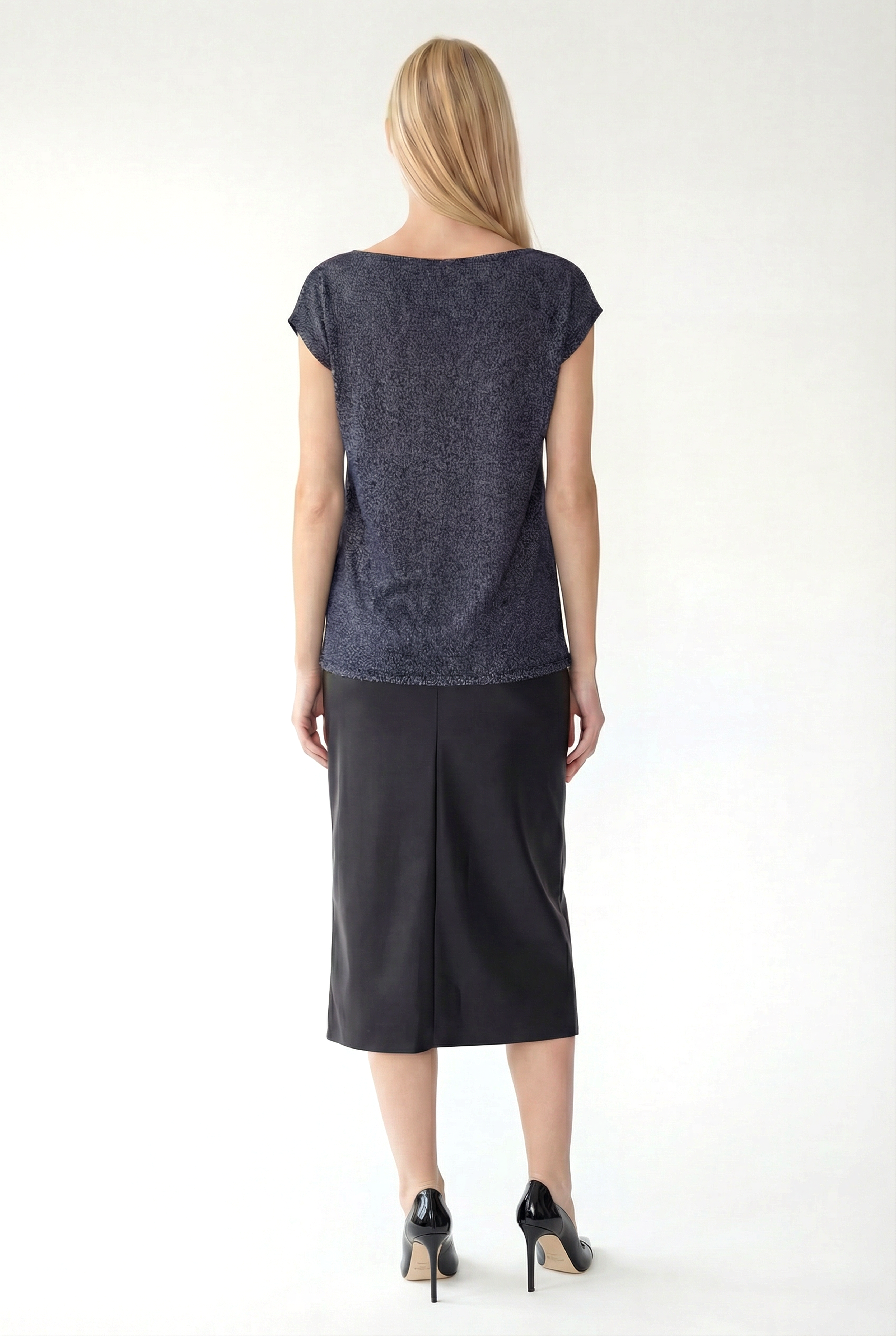 SKY GLITTER S/S TOP in Black, White