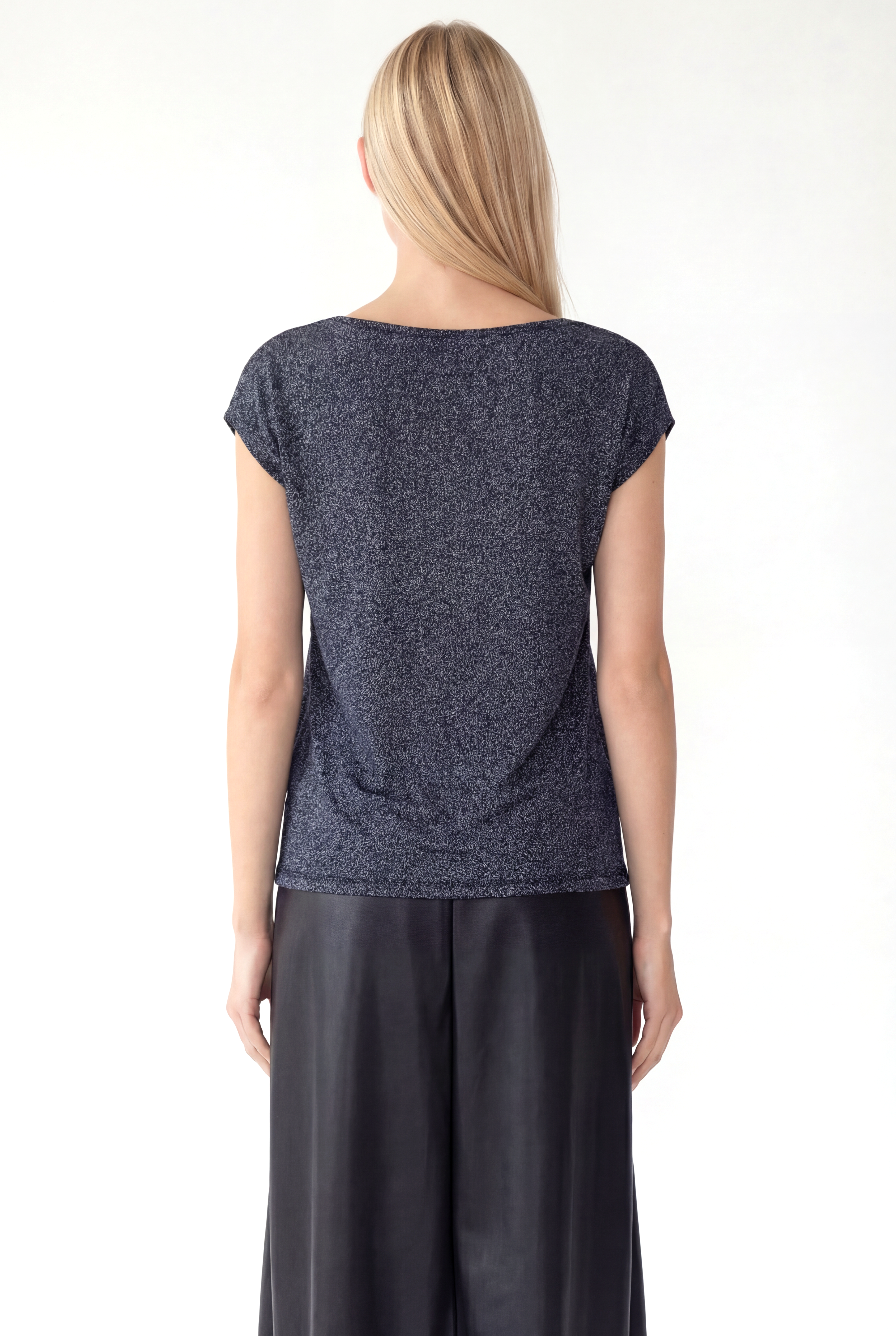 SKY GLITTER S/S TOP in Black, White