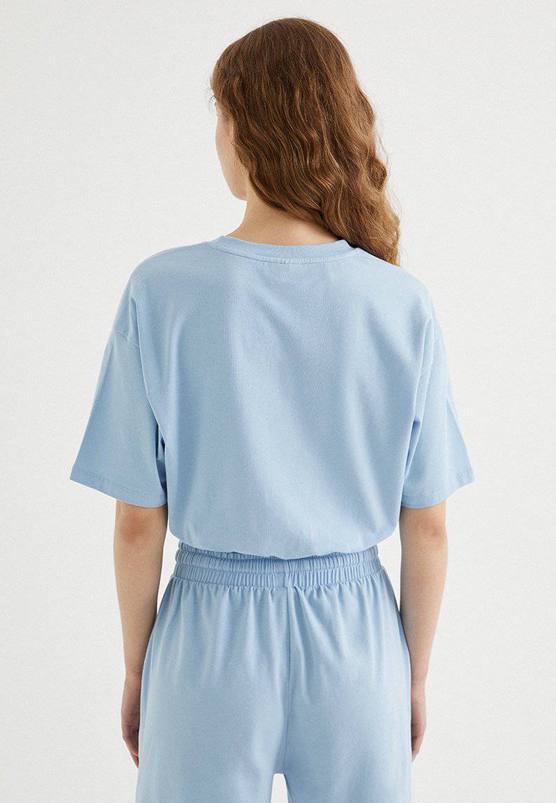 TOUCH CROP SET in Powder Blue