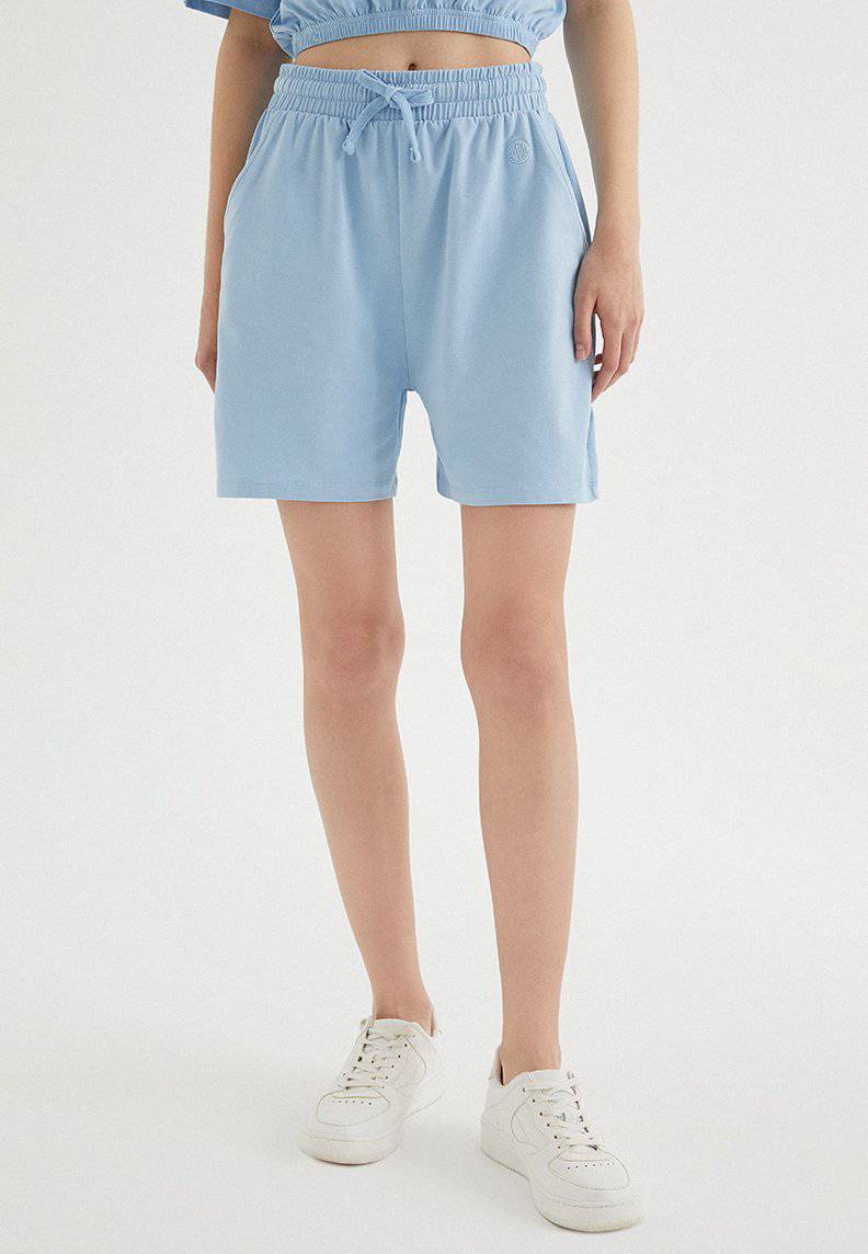 TOUCH CROP SET in Powder Blue