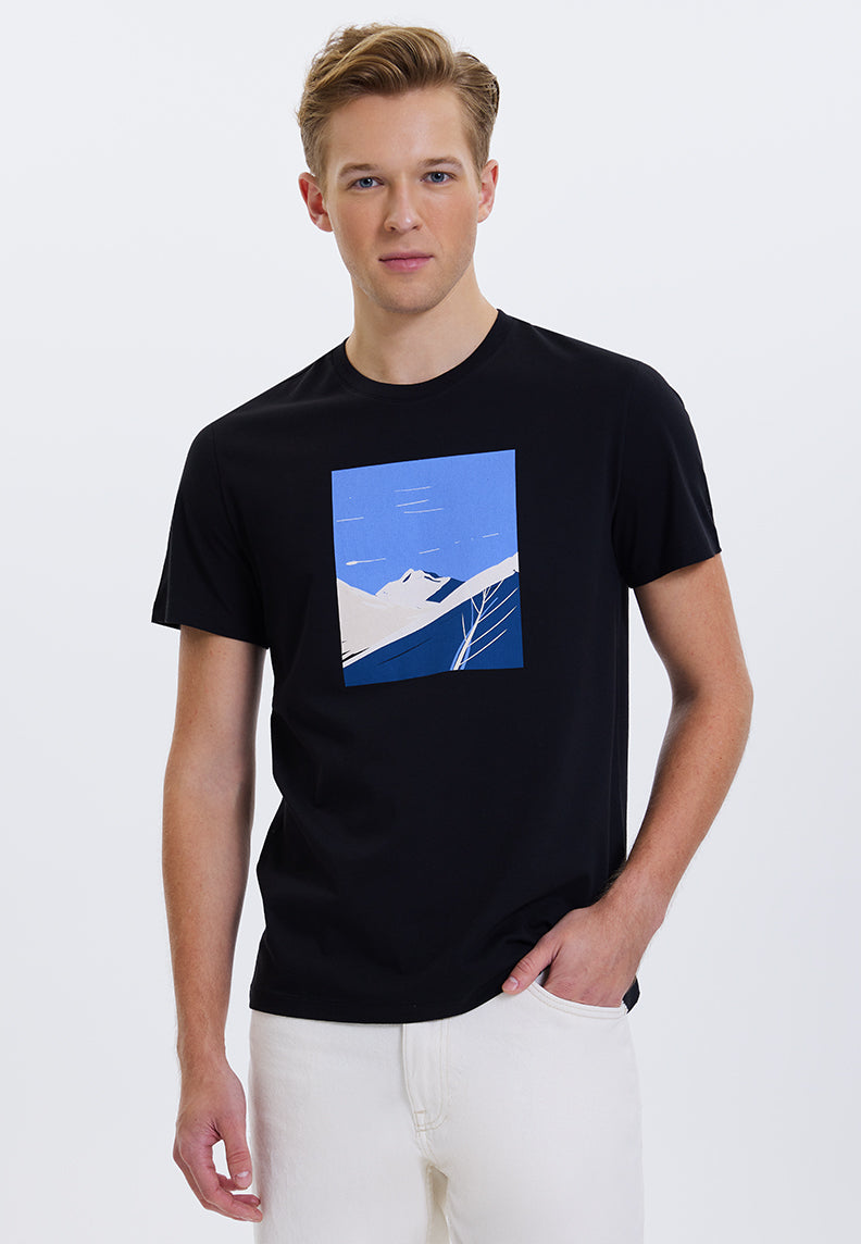 WMWINTER PATH TEE in Black