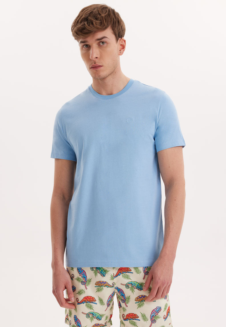 VITAL O-NECK TEE in Blissful Blue