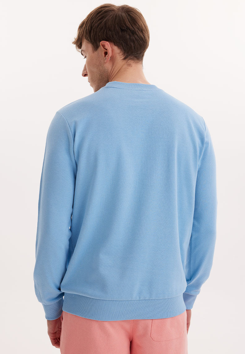 WMCOLLAGE FUN SWEAT in Blissful Blue