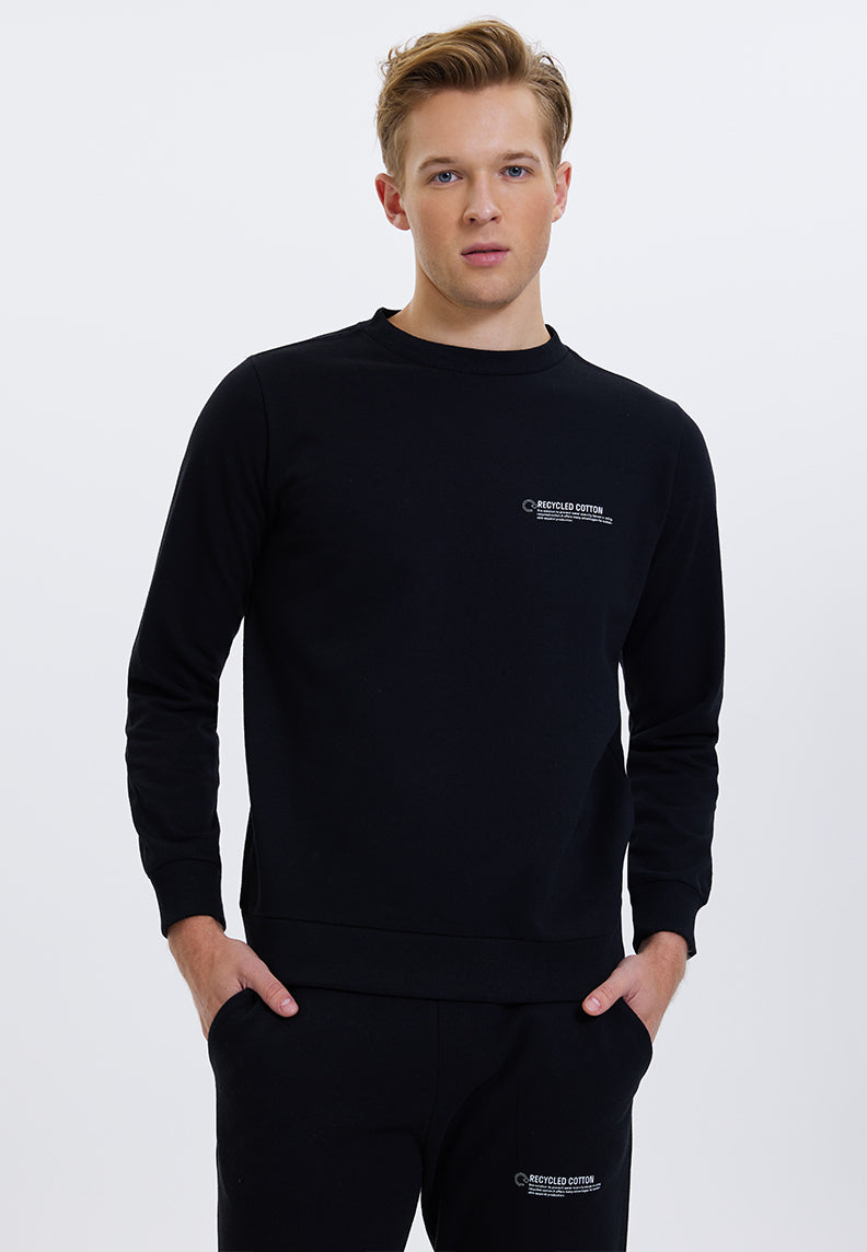 WMRECYCLED SWEAT in Black