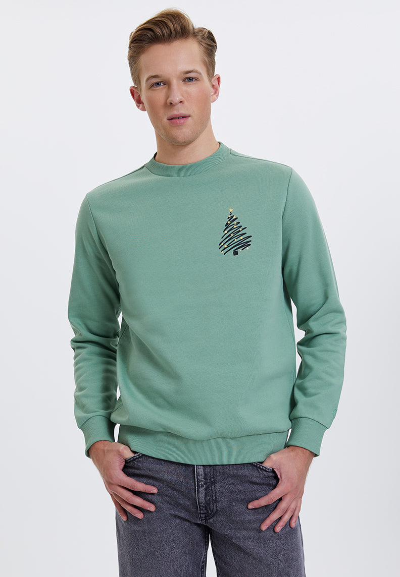 WMXMAS TREE SWEAT in Hedge Green
