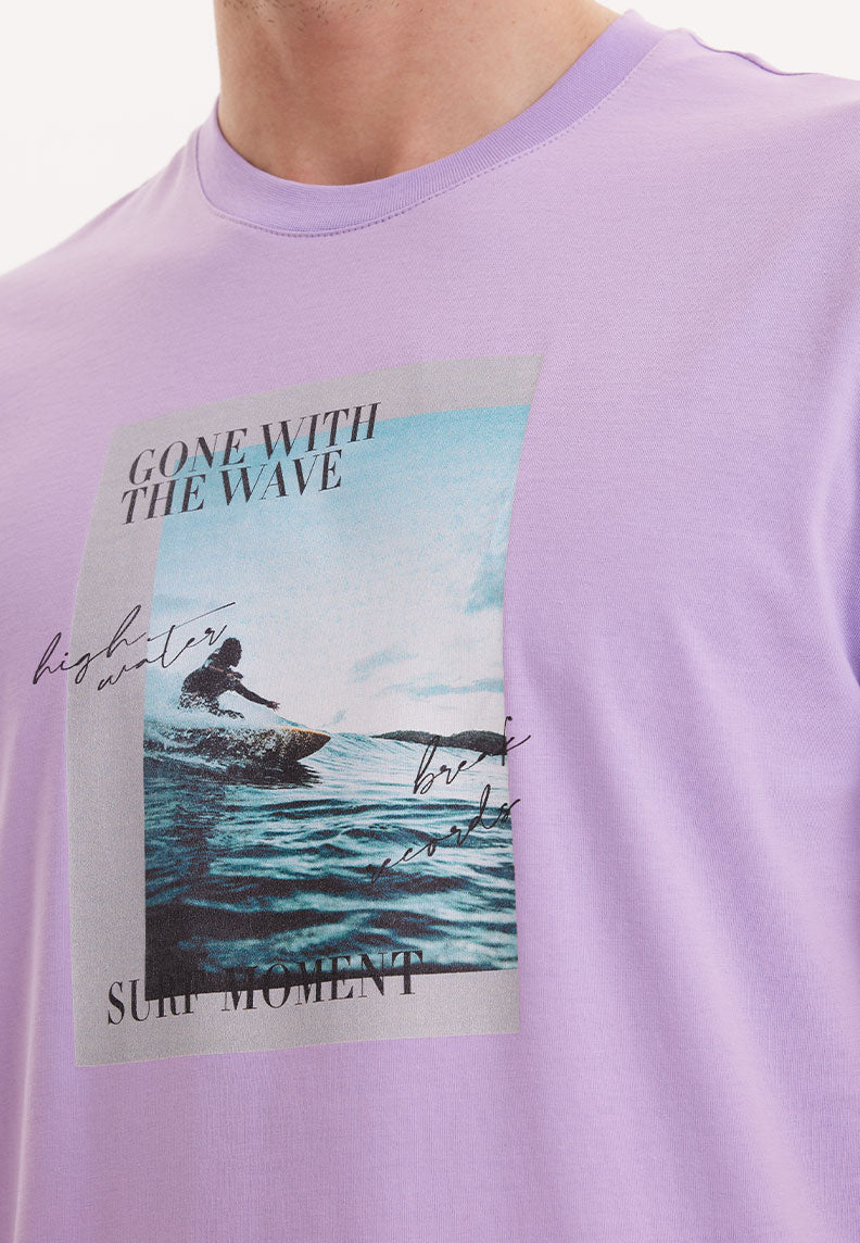 WMCOLLAGE WAVE TEE in Lilac Breeze
