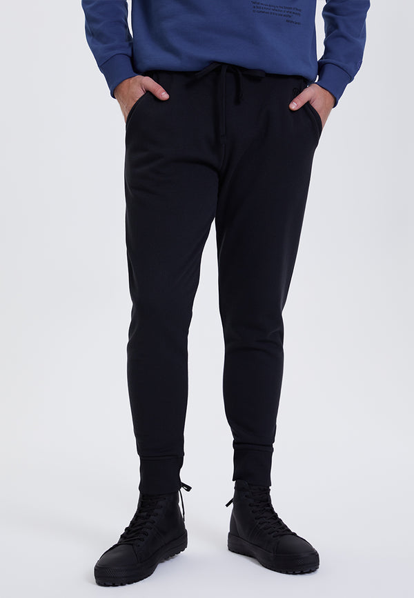 CORE JOGGER in Black