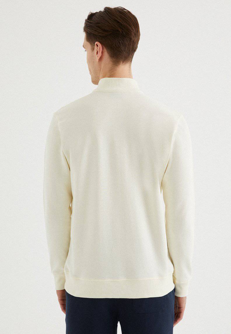 CORE HALF ZIP SWEAT in Vanilla Ice