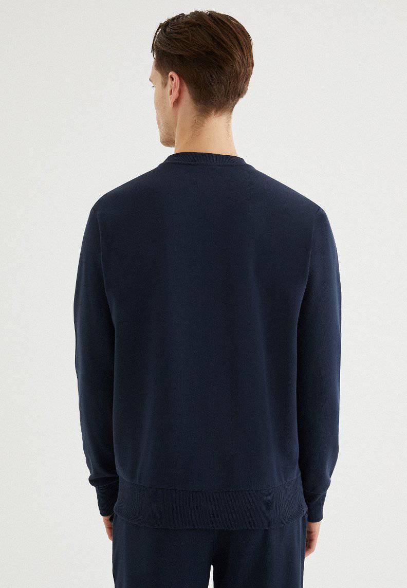 CORE O-NECK SWEAT in Total Eclipse