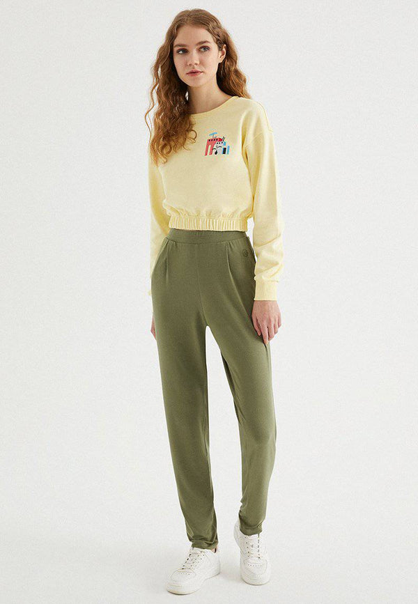 SOFT RELAXED JOGGER in Capulet Olive